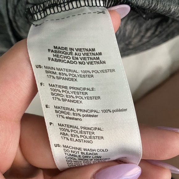 Adidas grey top - Picture 5 of 5